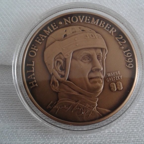 Wayne Gretzky Medallion - Picture 1 of 3